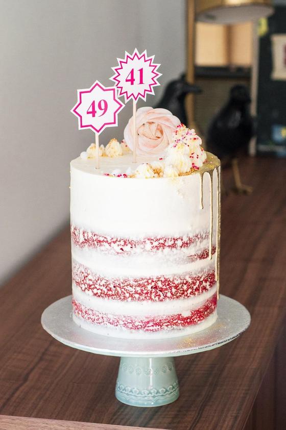 Foto em destaque de Red Velvet & Gold